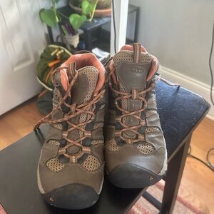 KEEN Women's Brown and Orange Athletic Shoes
